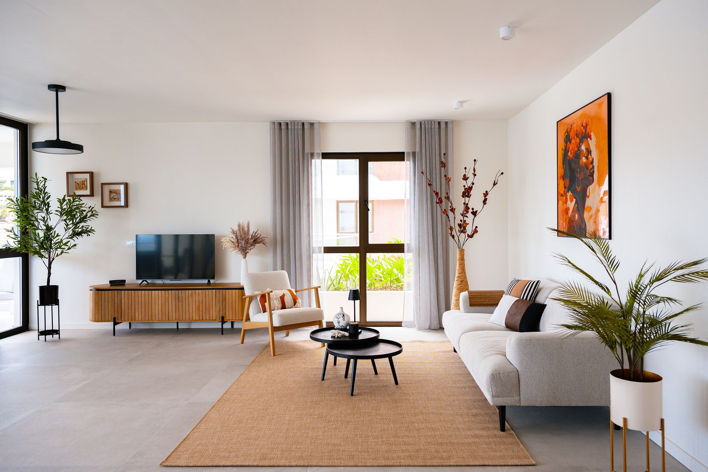 Beautiful styled livingroom with lots of space