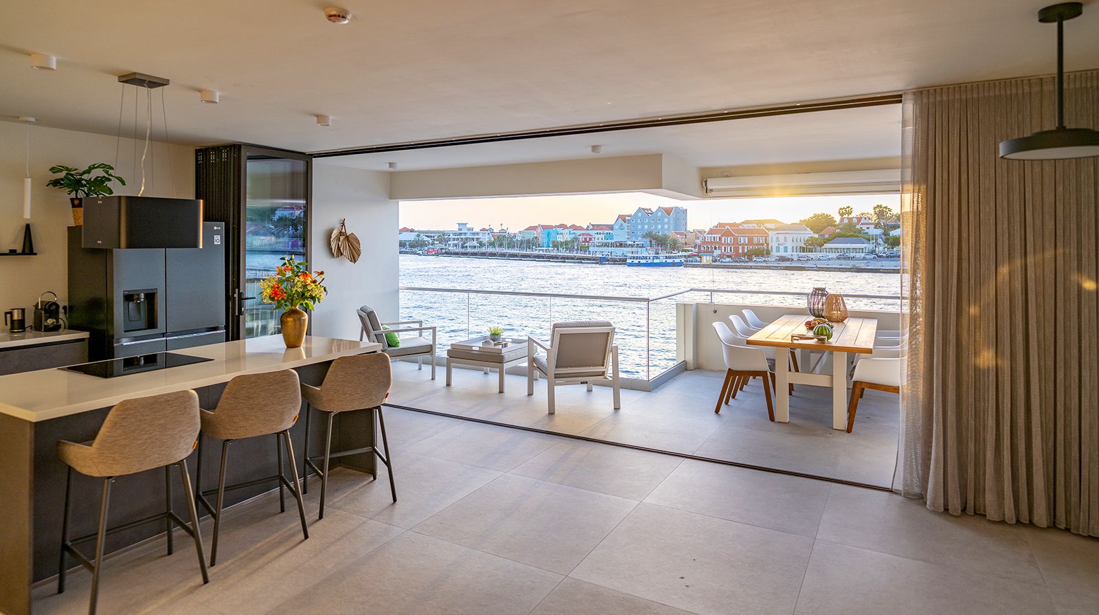 Luxury apartment The Wharf Curacao