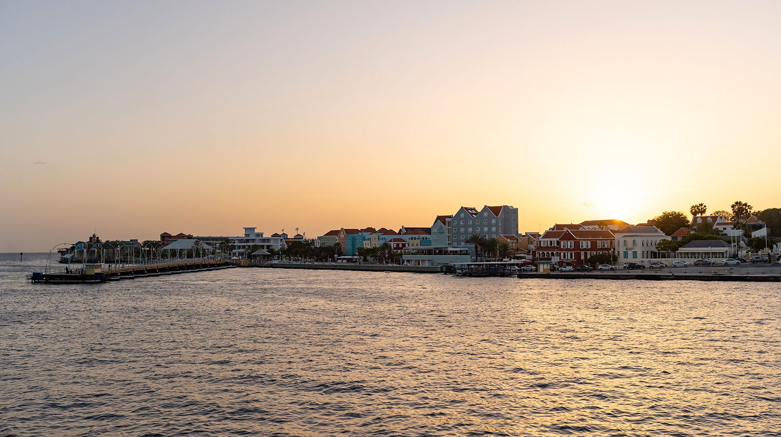 Luxury apartment The Wharf Curacao